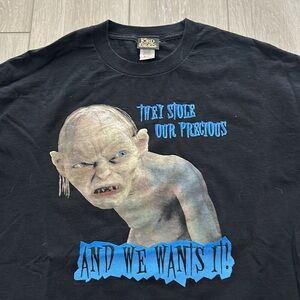 Vintage Lord of The Rings Two Towers Gollum Short Sleeve Shirt
